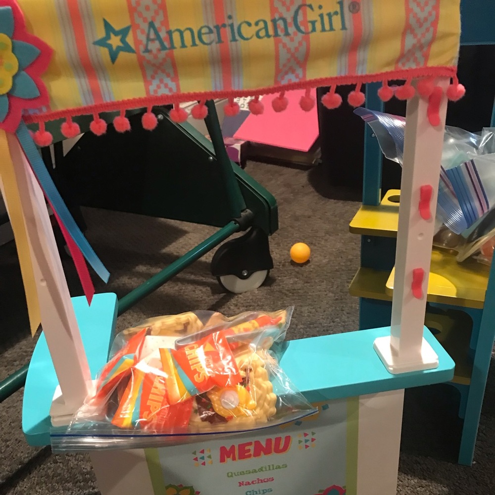 American Girl Snack stand includes all accessories